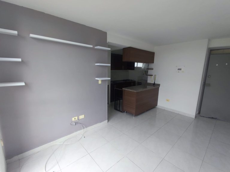 Apartamento Conjunto Cerrado Cabo Marzo