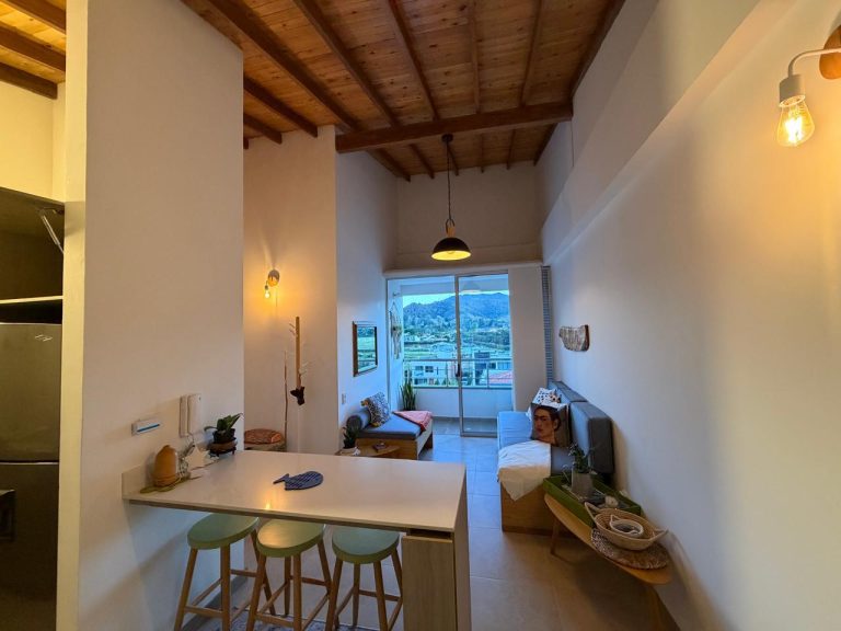 Se arrienda apartamento ubicado en el municipio de La Ceja Antioquia.