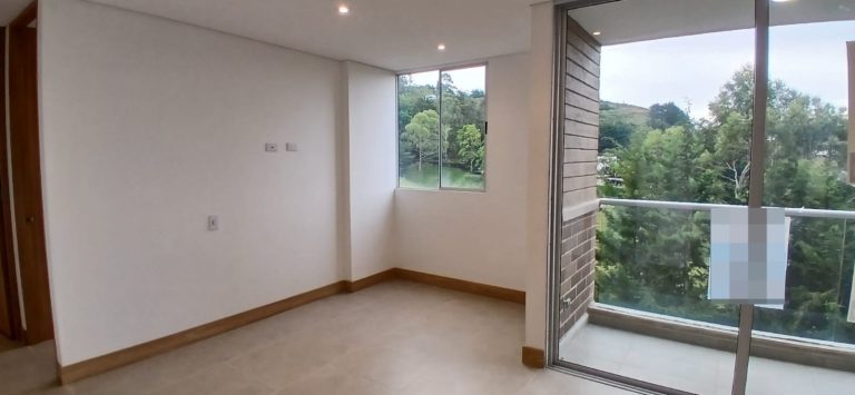 Se arrienda apartamento ubicado en el municipio de La Ceja Antioquia.