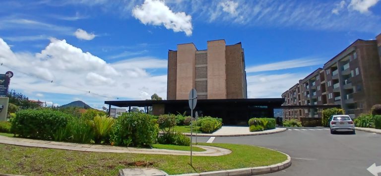 Se arrienda apartamento ubicado en el municipio de La Ceja Antioquia.