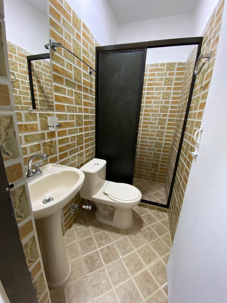 SE ARRIENDA APARTAMENTO EN CABAÑITAS – BELLO