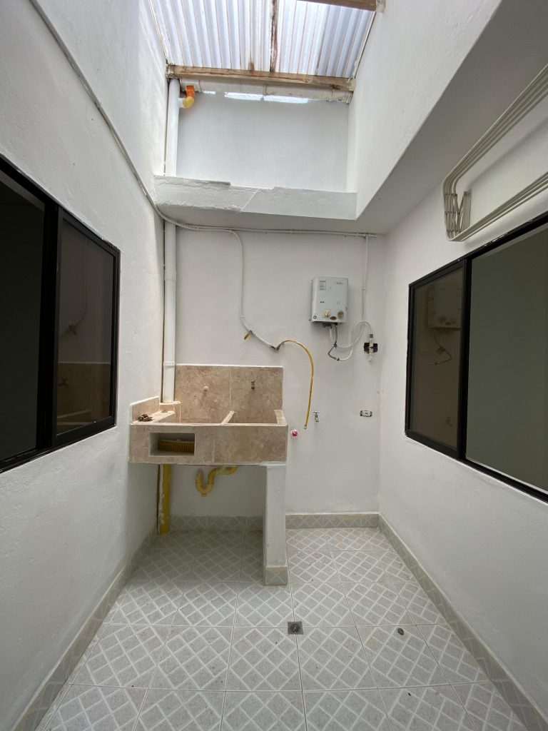 SE ARRIENDA APARTAMENTO EN CABAÑITAS – BELLO
