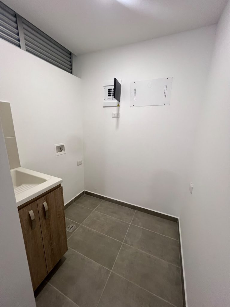 SE ARRIENDA APARTAESTUDIO MODERNO EN RUTA 39, RIONEGRO