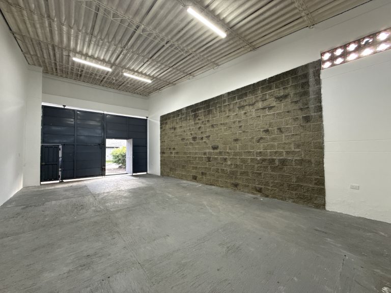 RENTA BODEGA SECTOR INDUSTRIAL ITAGUI CERCA A LA AUTOPISTA