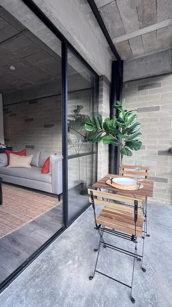 Alquiler apartamento con balcón, La Ceja. Amoblado. Ud. con gimnasio.