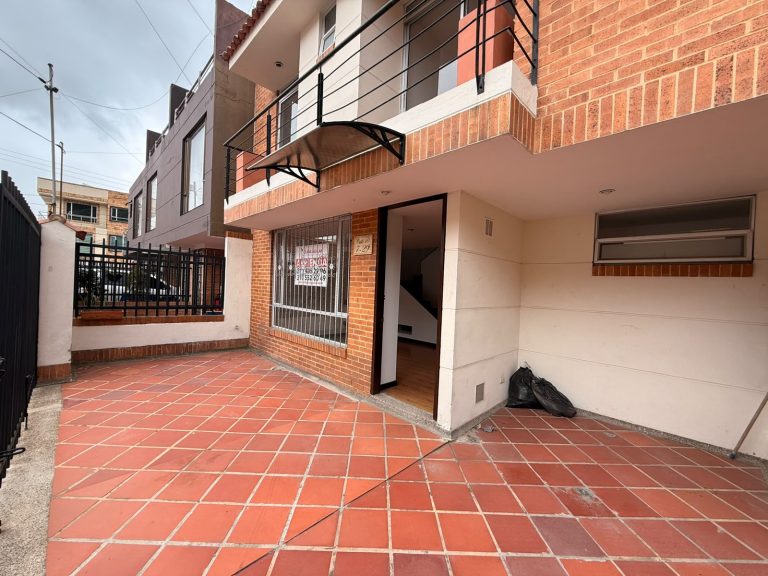 CASA EN ARRIENDO COTA URBANA, $3.000.000
