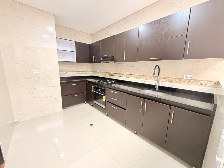 Arriendo Casa Cota Urbana Canon $ 3.600.000