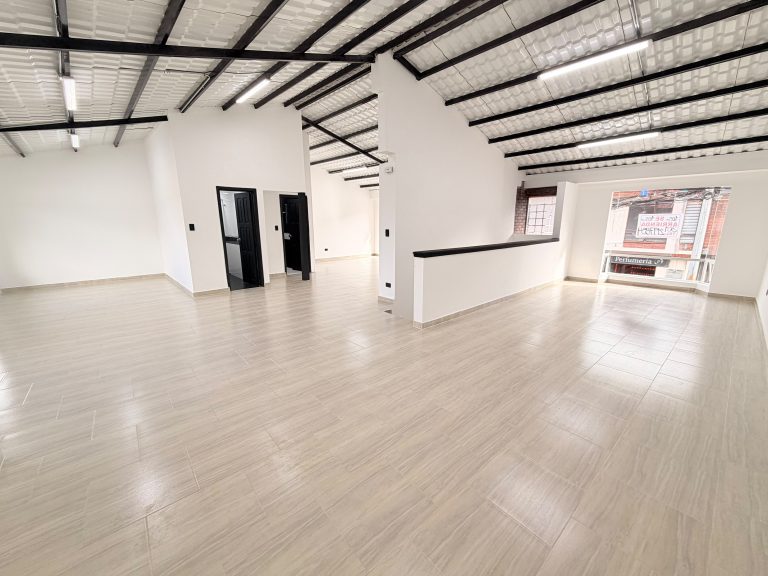 LOCAL COMERCIAL EN ARRIENDO – COTA CENTRO