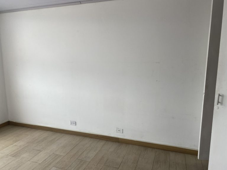 ARRIENDO APARTAMENTO EL CENTRO MANIZALES | 4 ALCOBAS – 4TO PISO