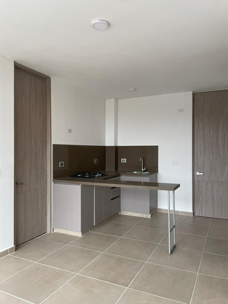 COUTRY RESERVADO TORRE 6 APTO 408