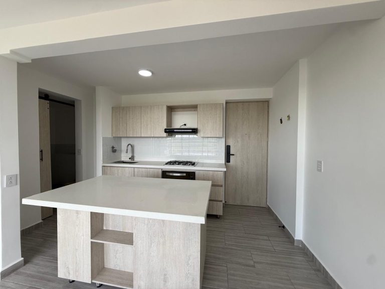 Apartamento en Alquiler, Rionegro, sector san Antonio de Pereira.