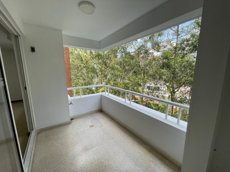 APARTAMENTO PARA ARRIENDO EN EL POBLADO SAN LUCAS
