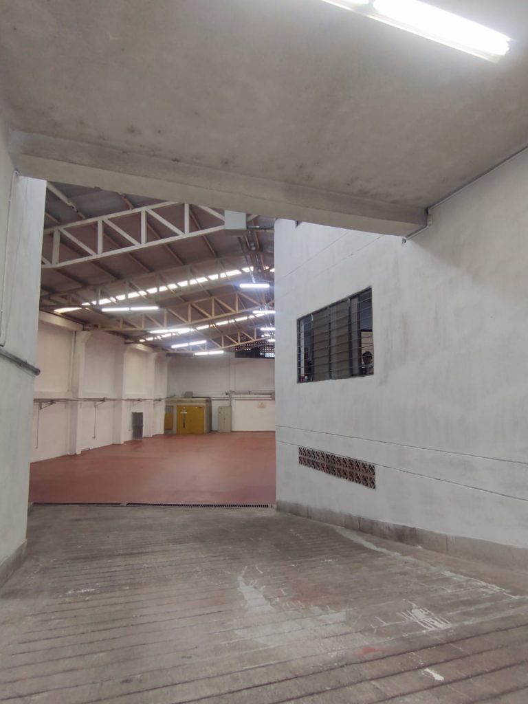 ALQUILO BODEGA SAN NICOLAS