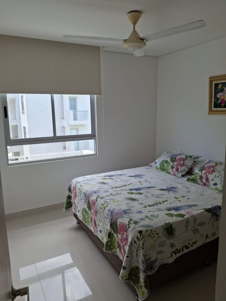 APARTAMENTO EN ARRIENDO EN BURANO DE127 M²