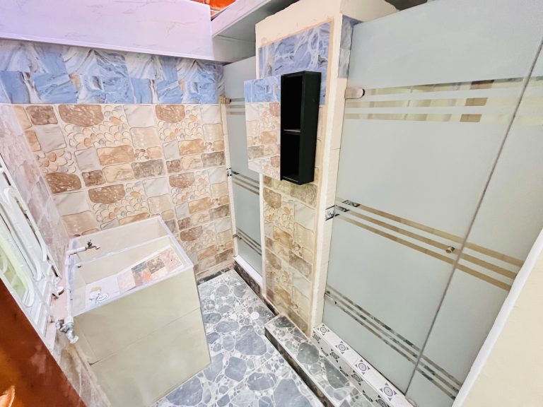 SE ARRIENDA CASA DE 2 HABITACIONES – SECTOR CALARCÁ