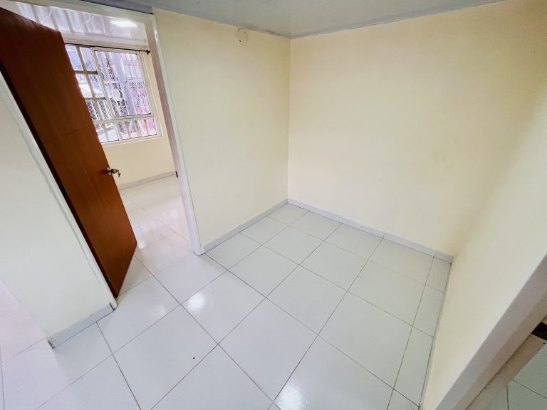 SE ARRIENDA CASA DE 2 HABITACIONES – SECTOR CALARCÁ