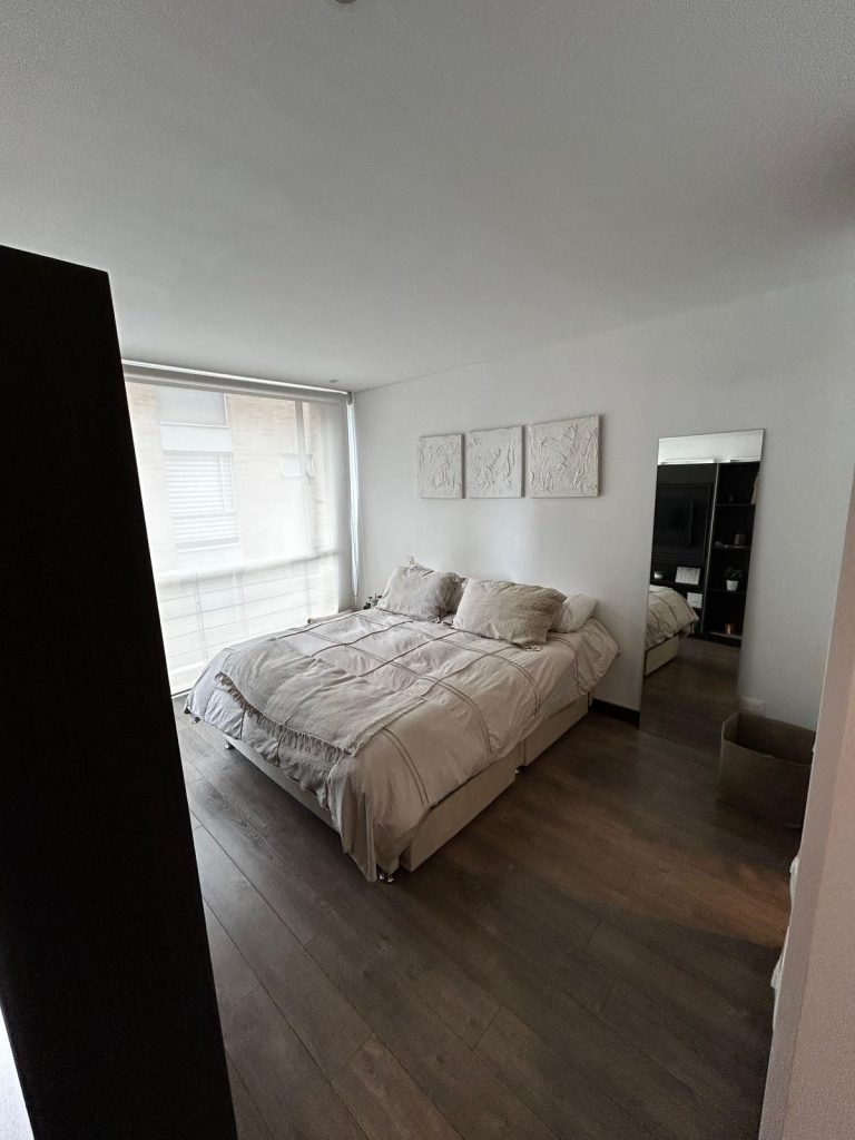 Vendo Lindo Apartamento Iluminado en Calleja Alta