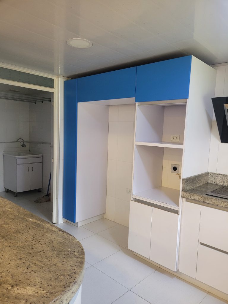 ARRIENDO APARTAMNETO EN SANTA BARBARA