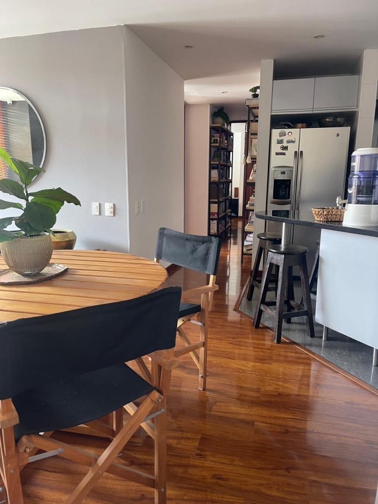 APARTAMENTO EN ARRIENDO EN CHICO NAVARRA