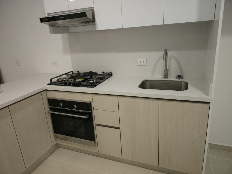 SE ARRIENDA APARTAMENTO PARQUE MUSEO- BARRIO SEVILLA