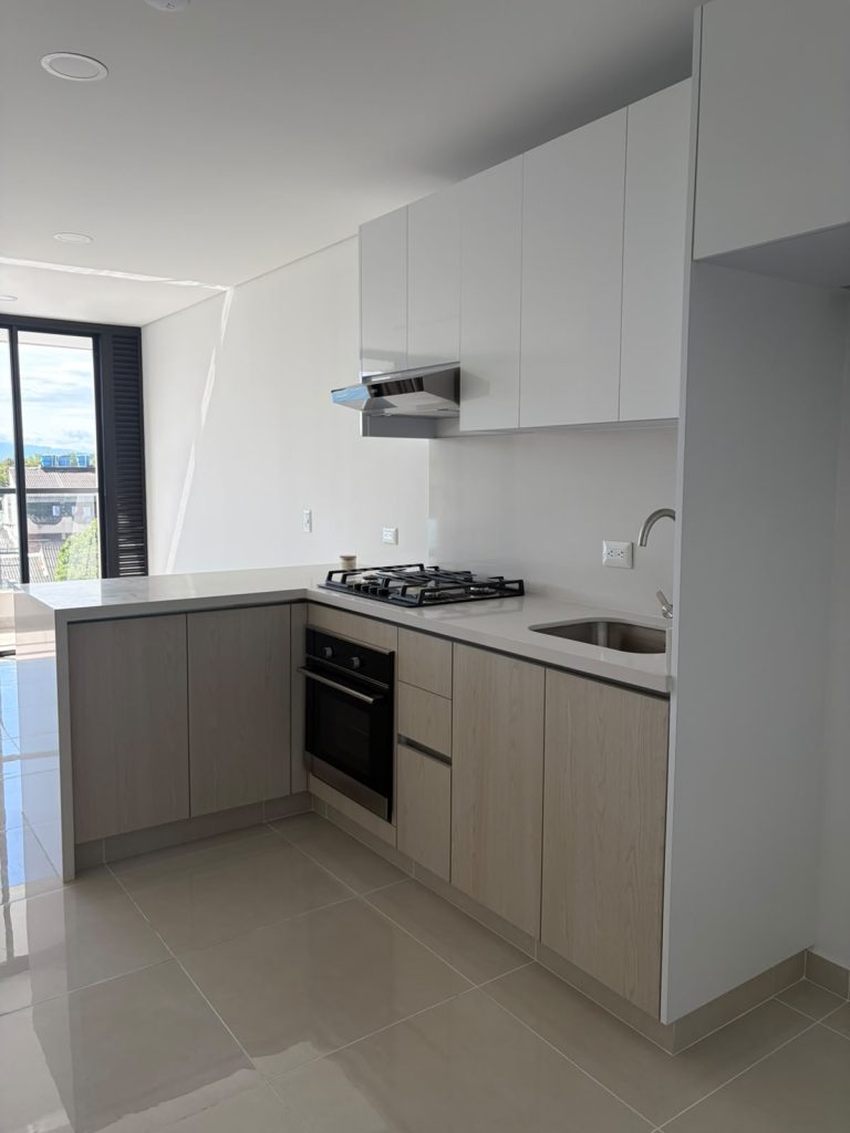 SE ARRIENDA APARTAMENTO PARQUE MUSEO- BARRIO SEVILLA
