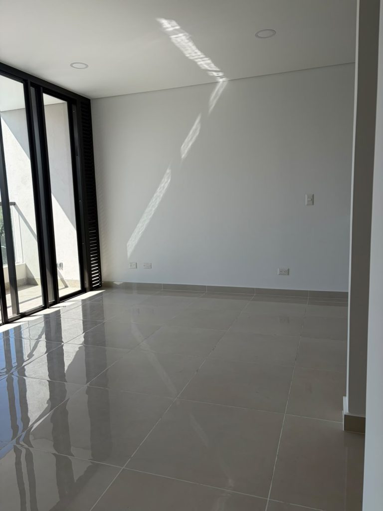 SE ARRIENDA APARTAMENTO PARQUE MUSEO- BARRIO SEVILLA