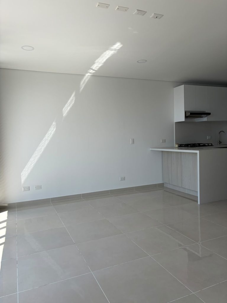 SE ARRIENDA APARTAMENTO PARQUE MUSEO- BARRIO SEVILLA
