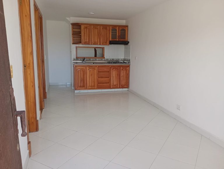 CASA EN ARRIENDO PRIMER PISO, EN LA CEJA ANTIOQUIA