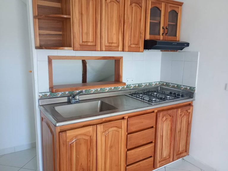 CASA EN ARRIENDO PRIMER PISO, EN LA CEJA ANTIOQUIA
