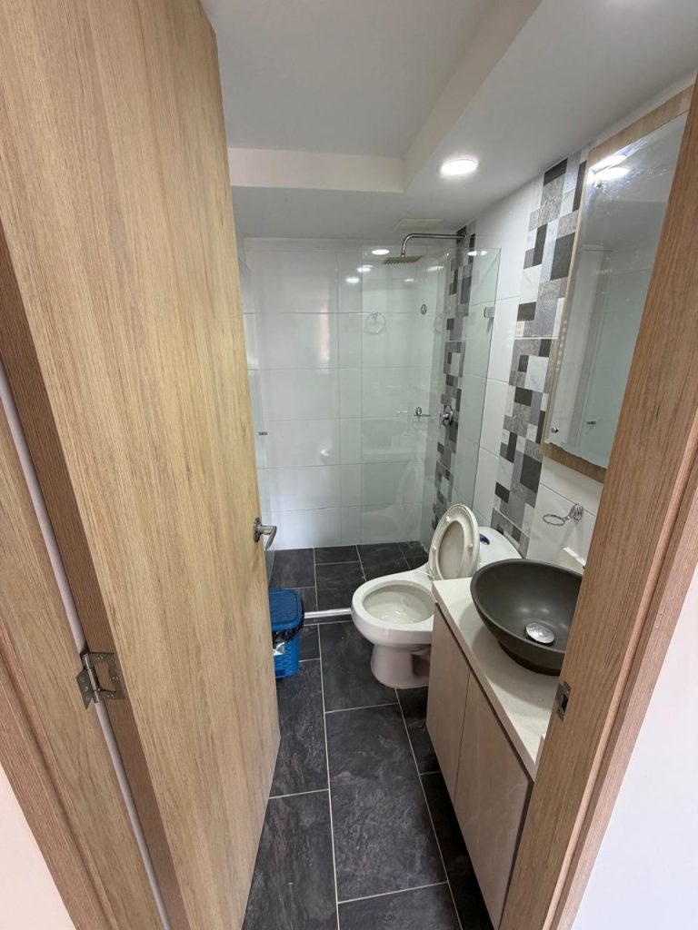 APARTAMENTO EN ARRIENDO EN RIONEGRO, UNIDAD RIOVIVO