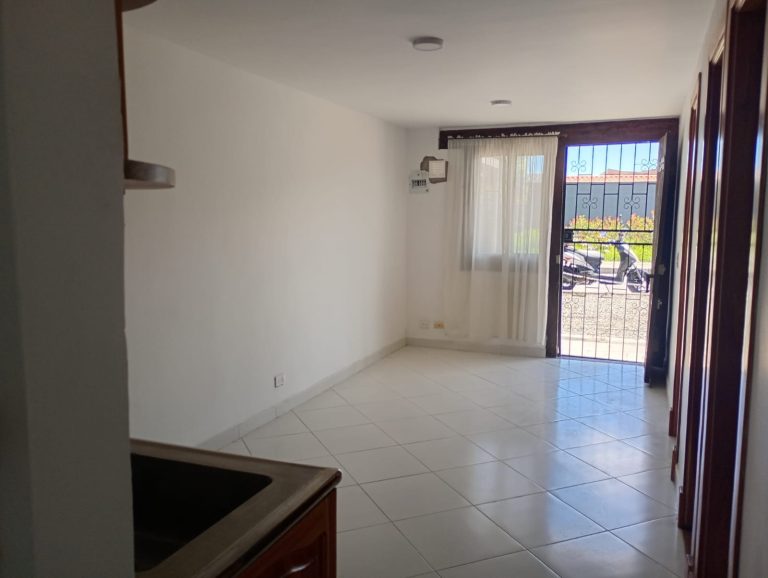 CASA EN ARRIENDO PRIMER PISO, EN LA CEJA ANTIOQUIA