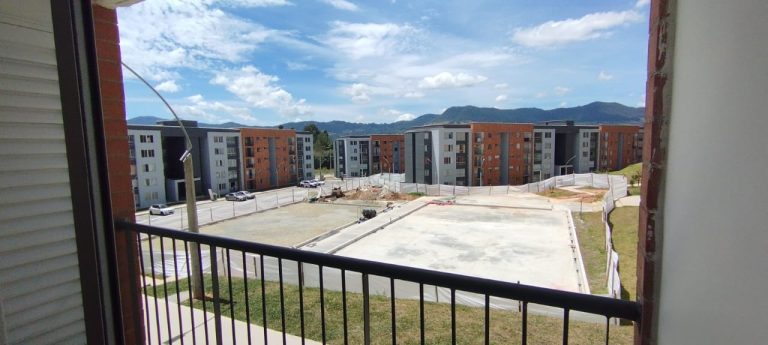 APARTAMENTO EN ARRIENDO EN LA CEJA CON ASCENSOR PARA ESTRENAR.