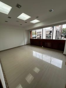 ARRIENDO OFICINAS AMPLIAS OFICINAS BOGOTÁ - CHAPINERO | A UNA CUADRA DEL PARQUE DE LA 93