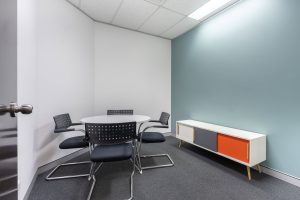 Generic_Large_meeting_room_04_gocux0.jpg