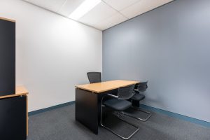 Generic_Small_Office_03_k9ebk4.jpg