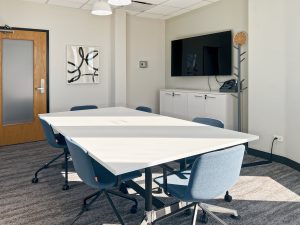 MeetingRoomL_25.jpg