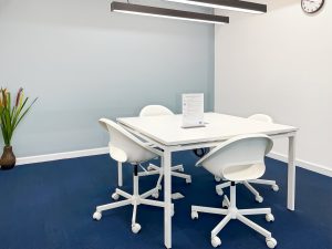 MeetingRoomL_68.jpg