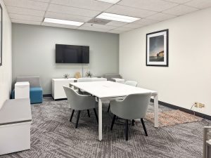 MeetingRoomL_82.jpg