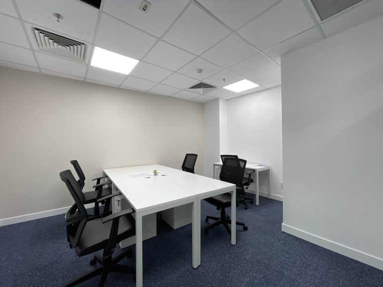 Alquiler de oficina abierta bellamente diseñada para 10 personas en Bogota, 122 Logic
