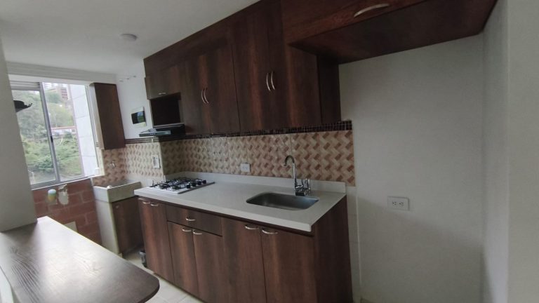 APARTAMENTO EN VENTA O ARRIENDO SEGUNDO PISO INTERNO EN LA CEJA ANT