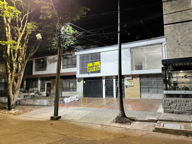 Alquilo oficina en el norte de cali barrio san vicente 2do piso 200 m2