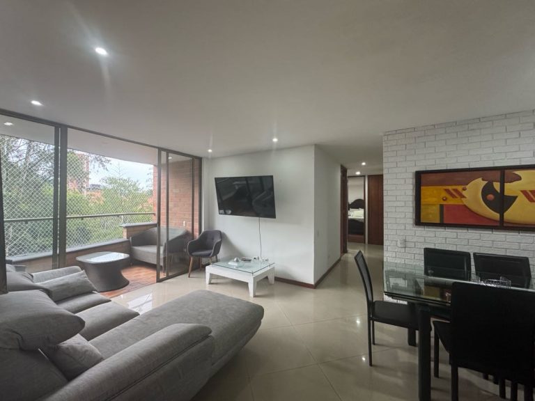 Arriendo apartamento amoblado. El Poblado. Unidad completa.