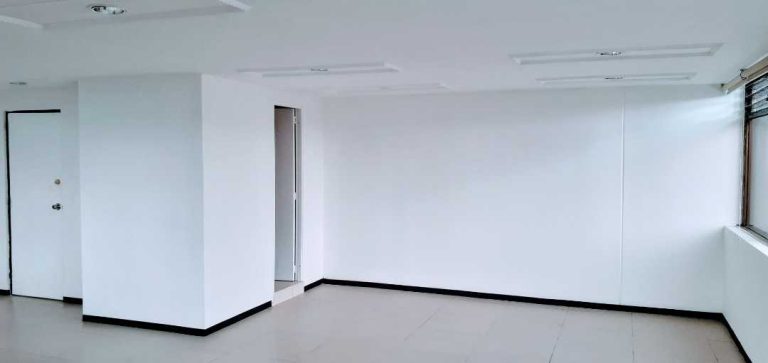 ARRIENDO OFICINA CENTRO EDIFICIO COVINOC 50 mts2 VM)