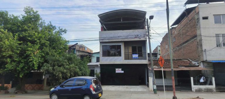 Casa en alquiler norte de cali barrio floralia con local comercial