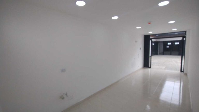 Tocancipa, Mall hacienda, 23.5 M2, vitrina