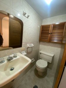 vendo_amplia_casa_en_laureles_1745439072-2602_1017.jpeg