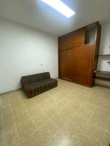 vendo_amplia_casa_en_laureles_1745439086-7169_7299.jpeg