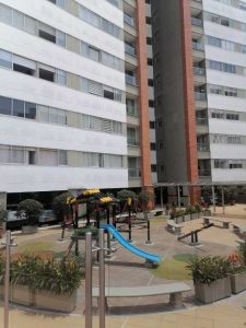 vendo_apartamento_con_parque_1715114760-8886_4871.jpg