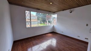 vendo_casa_esquinera_en_cedrit_1777223498-4818_2575.jpeg
