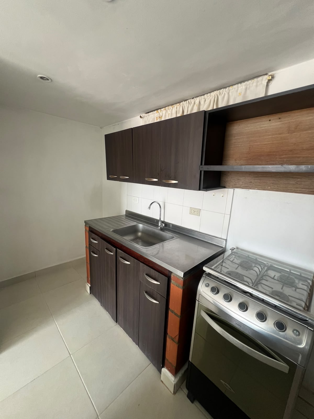 HABITACIÓN DISPONIBLE EN SAN JUAN CON LA 70